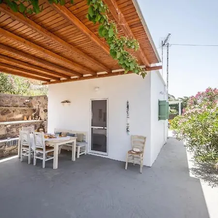 Ralaki Cottage Ferienhaus *
